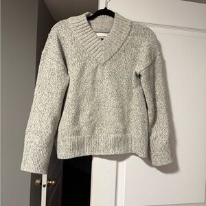 Abercrombie & Fitch wool blend knit sweater
